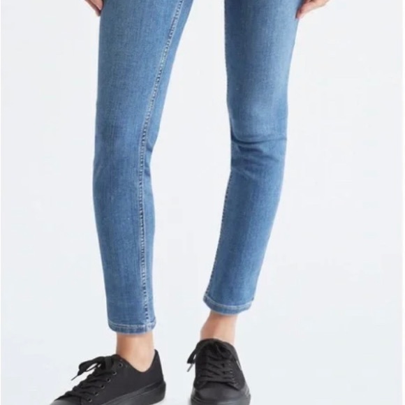 Nwt; Calvin Klein High Rise Skinny Jeans 🖤 - Picture 2 of 9
